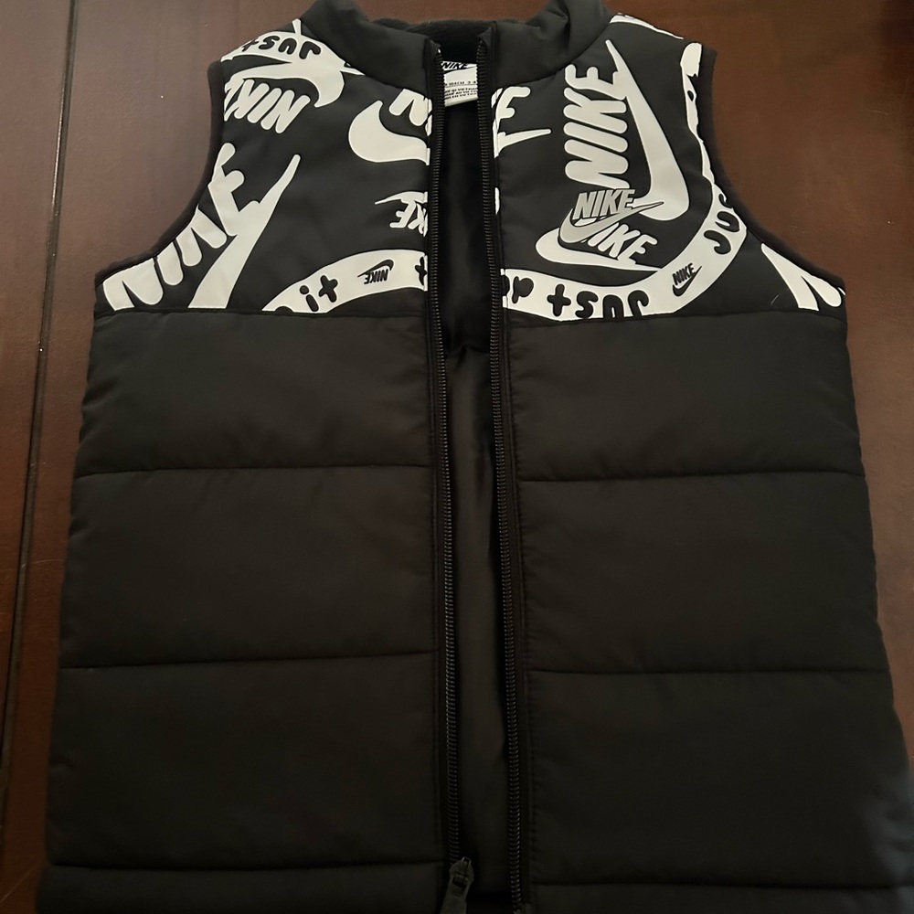Nike Kids Black and White Graphic Vest